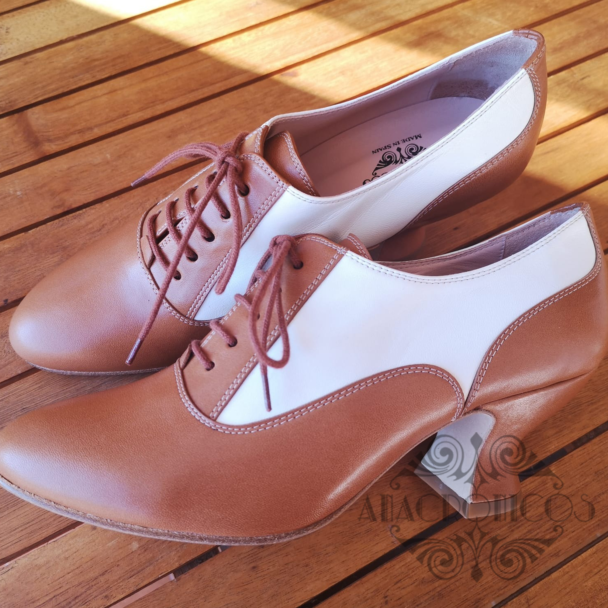 presupuesto Cromático puenting Zapato Abotinado Xàtiva estilo Oxford Mujer XIX color Cuero y Beige -  Anacronicos